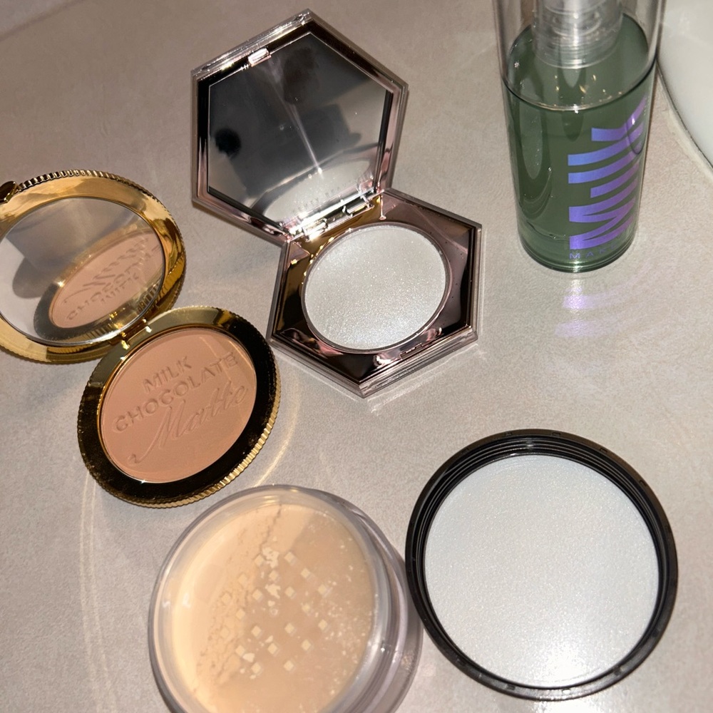 Milk Makeup Bronzer and Contour Set - Brown and White